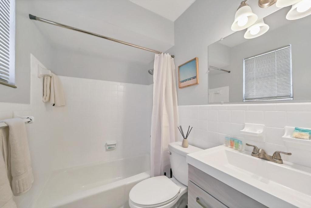 Designed And Well Located Chic 1Br With Parking Apartment แทมปา ภายนอก รูปภาพ